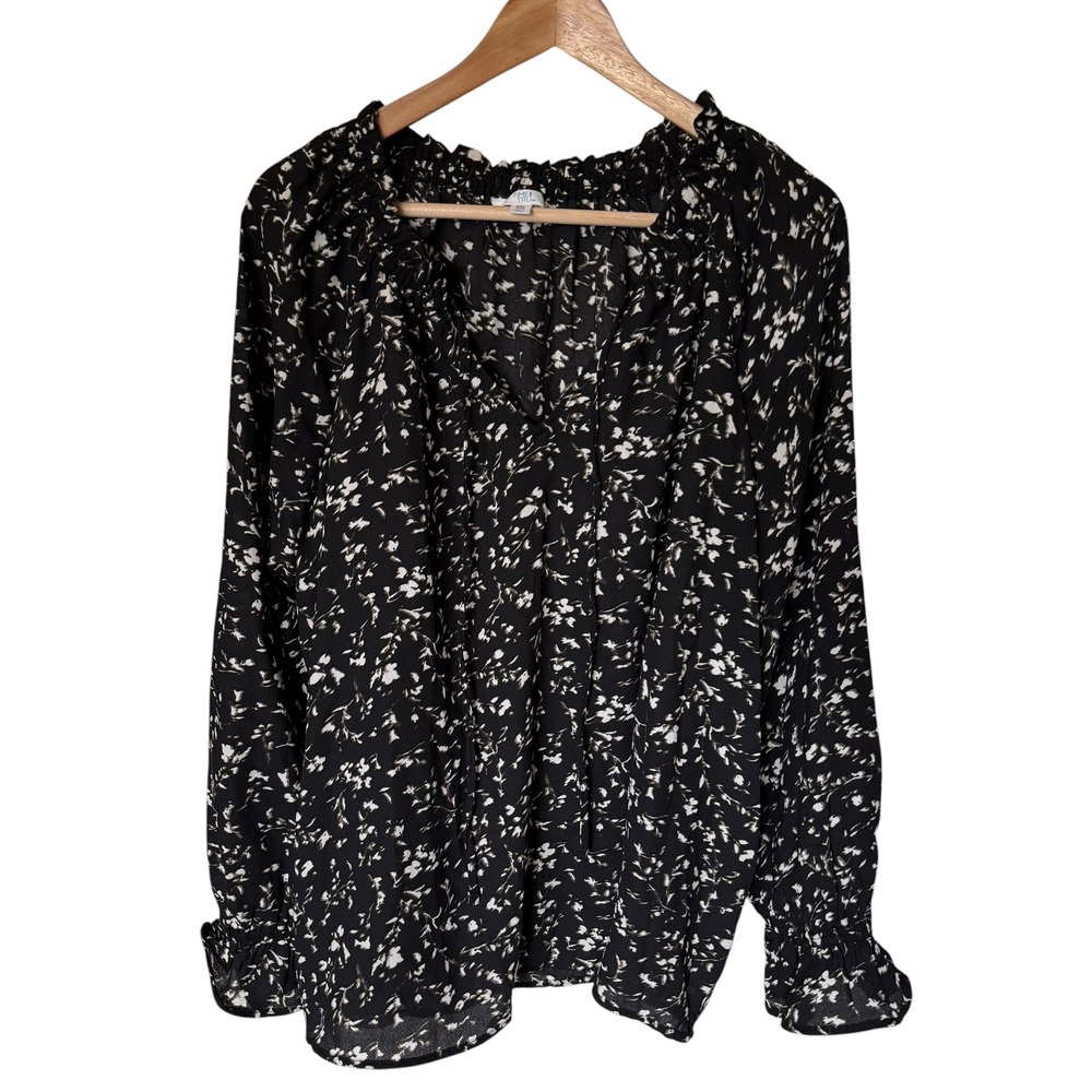 Time and Tru Flowy Blouse Women XXL 20 Black Soot Floral NWT Smocked Ruffle